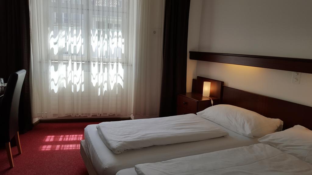Spalenbrunnen Hotel & Restaurant Basel City Center 外观 照片